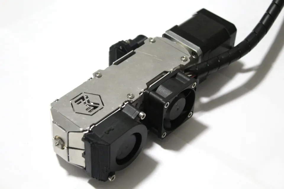 MAHOR-XYZ V4 pellet extruder voor pellets