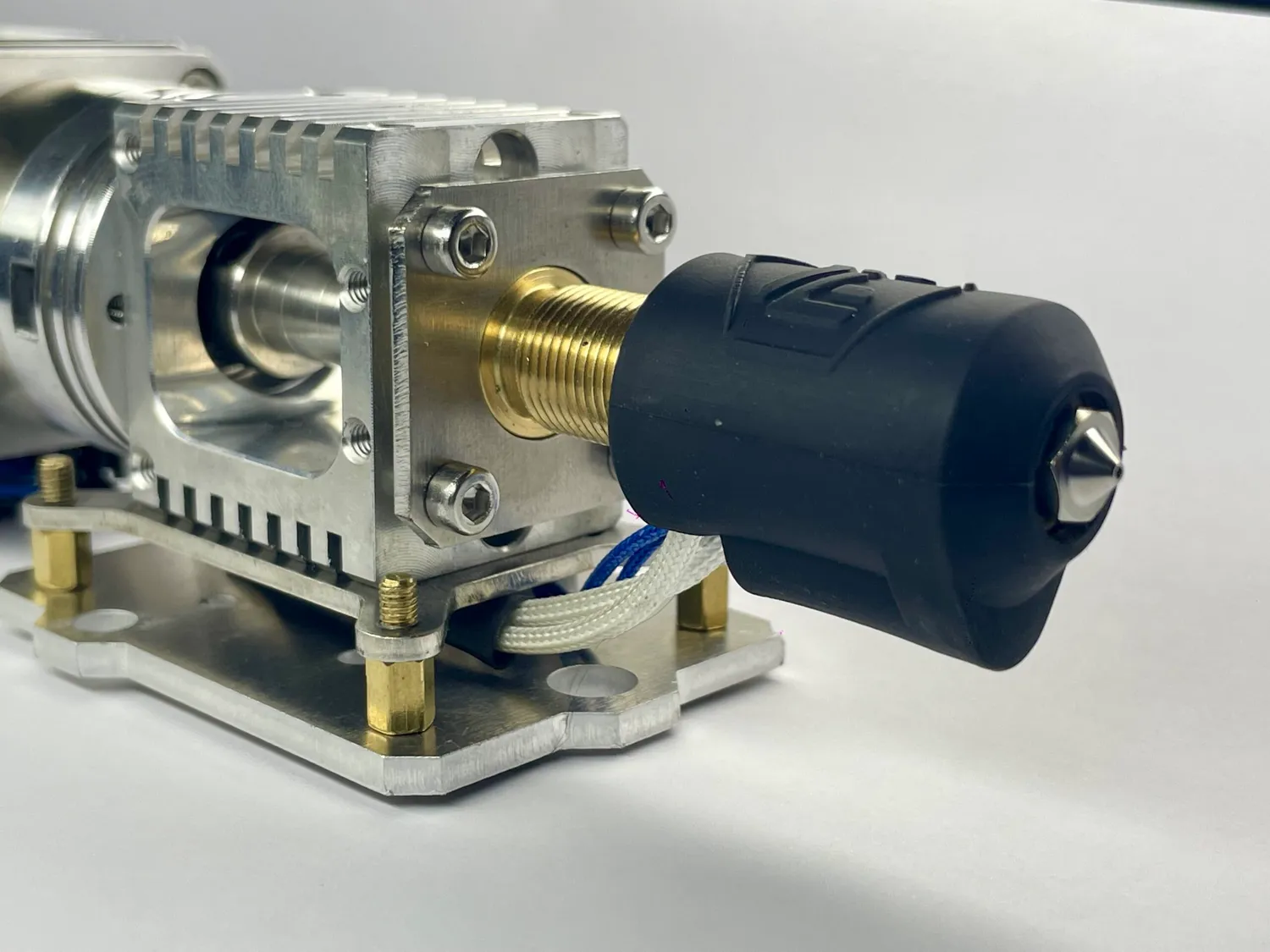 MAHOR-XYZ V5 Standard V5-M8-STD Pellet Extruder